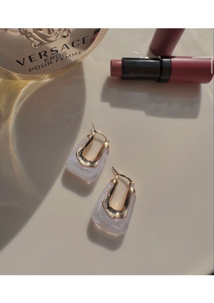 Beyaz Mermer Görünümlü Gold Detaylı Küpe