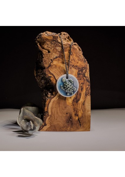 Caretta Seramik Kolye – Stres ve Denge Kolyesi