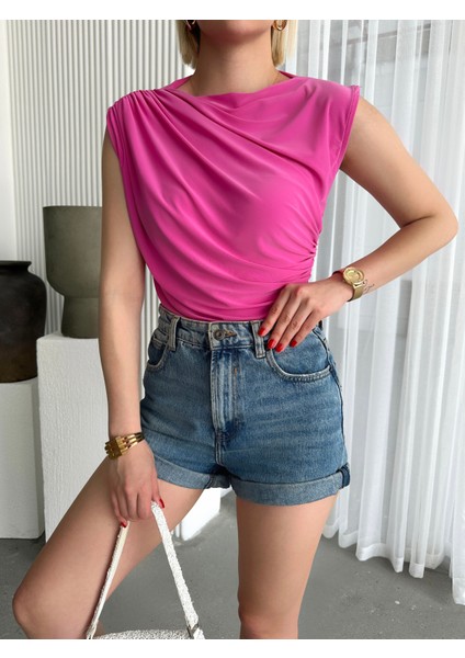 Kadın Büzgülü Sandy Kumaş Kolsuz Bluz fiyatları