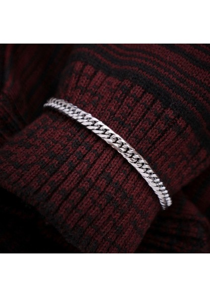 Küba Model 316L Paslanmaz Çelik Gümüş Renk Unisex Bileklik – Ayarsız, Şık ve Dayanıklı Tasarım