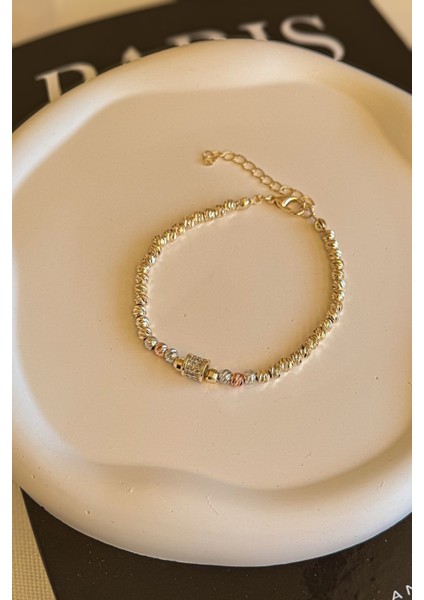 Kararmaz, Ayarlanabilir Dorika Modeli, Taş Detaylı ve Işıltılı Yüksek Kalite Bileklik modelleri