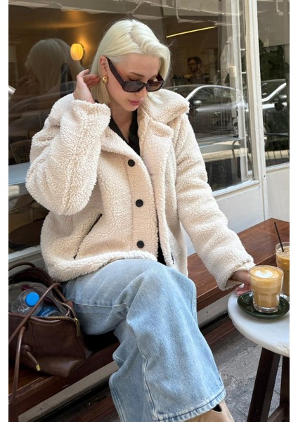 Bej Deri Detaylı Kadın Peluş Mont MG2485 indirimleri