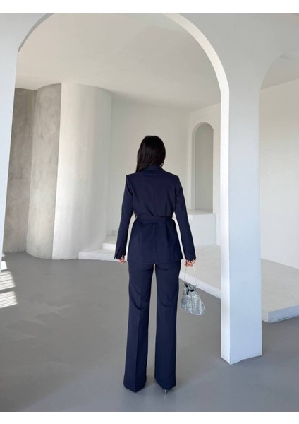 Kuşaklı Ceket Pantolon Takım