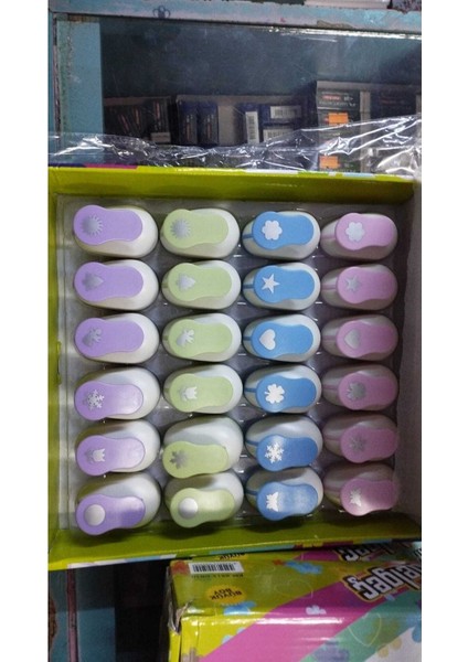 Mini Şekilli Delgeç 2,5 cm – Karışık Renkli, Farklı Desenli, Tekli Paket fiyatları