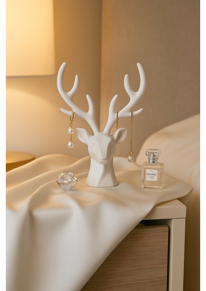 Geyik Figürlü Dekoratif Takı Standı & Duvar Süsü – Minimalist & Zarif Tasarım indirimleri