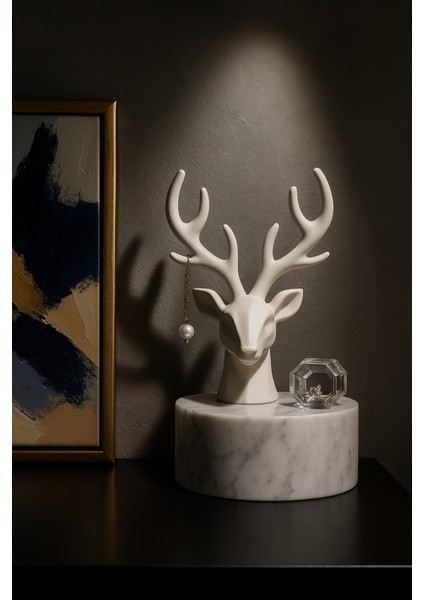 Geyik Figürlü Dekoratif Takı Standı & Duvar Süsü – Minimalist & Zarif Tasarım