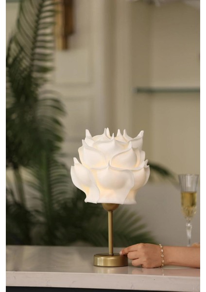 Beyaz Eva Gül Tasarım Kablosuz Pilli Masa Lambası - Alt Uzun Eskitme Gold modelleri