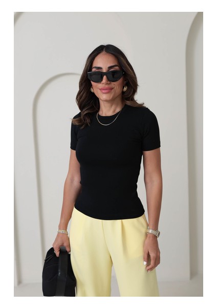 Kadın Kısa Kollu Bisiklet Yaka Basic Viscon Likralı Body