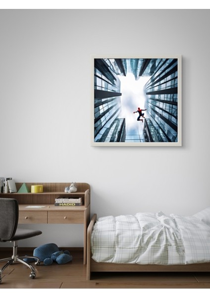 Gökten Atlayan Örümcek Çocuk Odası LED Tablo – 60X60 cm | Sıva Üstü Montajlı, Tak-Çalıştır Sistem indirimleri