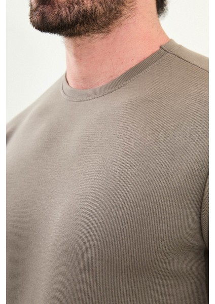 Desenli Slim Fit Bisiklet Yaka Uzun Kollu Erkek T-Shirt fiyatları