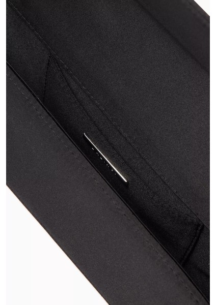 Malika Clutch Siyah Saten, Kristal Saplı & Zarif 90’lar Esintili Gece Çantası modelleri