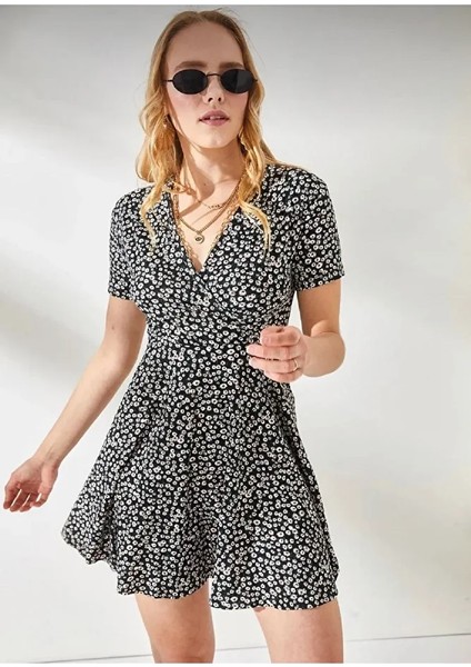 Kadın Lila Çiçek Desen Kruvaze Yaka Kaşkorse Likralı Kısa Elbise fiyatları