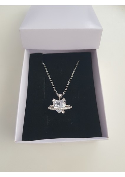 El Ele Sevgili Kolyesi