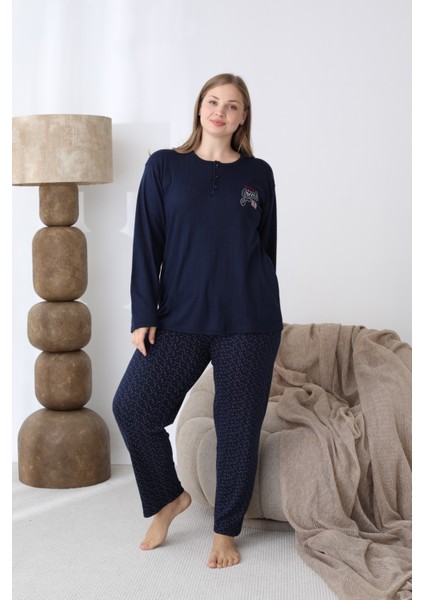 Kadın Kışlık Büyük Beden Curve Nakışlı Desenli Yakası Düğmeli Uzun Kollu Pijama Takımı modelleri