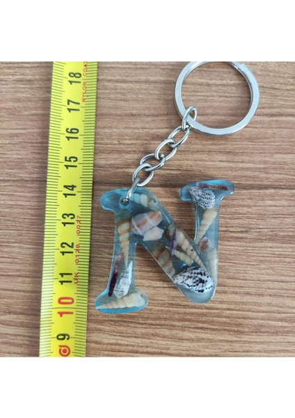 "n" Harfi - Açık Mavi Deniz Epoksi Harf Anahtarlık – Gerçek Deniz Kabuğu, El Yapımı, Benzersiz modelleri