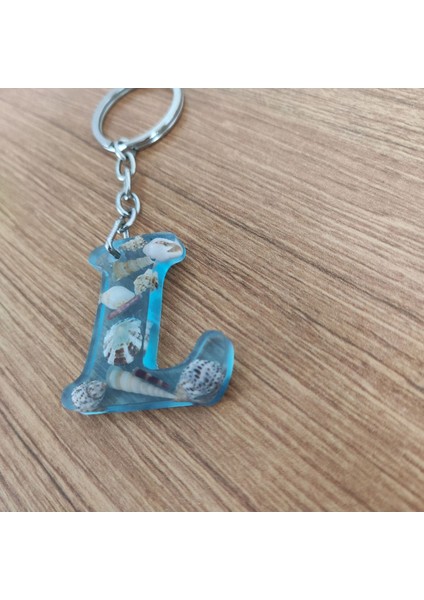 "l" Harfi - Açık Mavi Deniz Epoksi Harf Anahtarlık – Gerçek Deniz Kabuğu, El Yapımı, Benzersiz