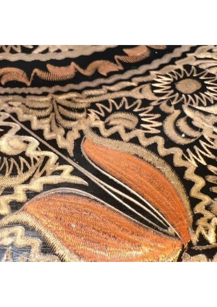 Özçelik Ailesi Yazılı Lale Çiçek Motifli El Işi Bakır Tabak Duvar Süsü