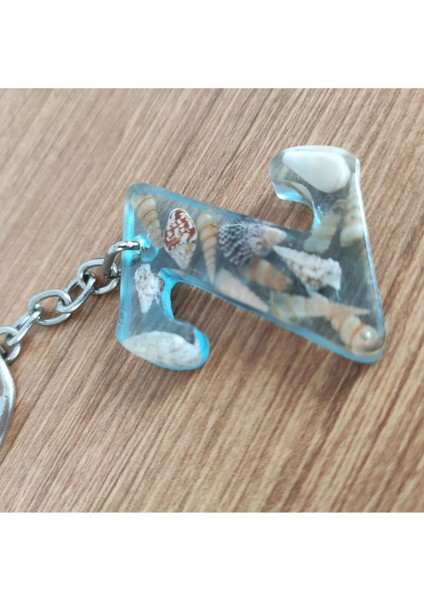 "z" Harfi - Açık Mavi Deniz Epoksi Harf Anahtarlık – Gerçek Deniz Kabuğu, El Yapımı, Benzersiz fırsatları