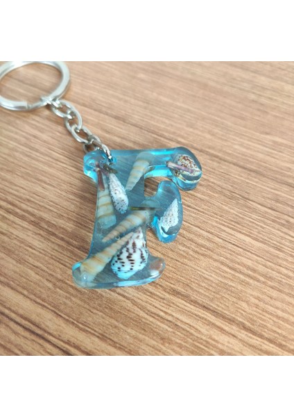 "f" Harfi - Açık Mavi Deniz Epoksi Harf Anahtarlık – Gerçek Deniz Kabuğu, El Yapımı, Benzersiz