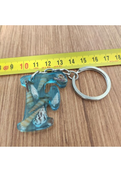 "f" Harfi - Açık Mavi Deniz Epoksi Harf Anahtarlık – Gerçek Deniz Kabuğu, El Yapımı, Benzersiz fırsatları