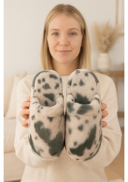 Solara Kadın Ev Terliği Kışlık Terlik Kauçuk Ses Yapmaz Taban