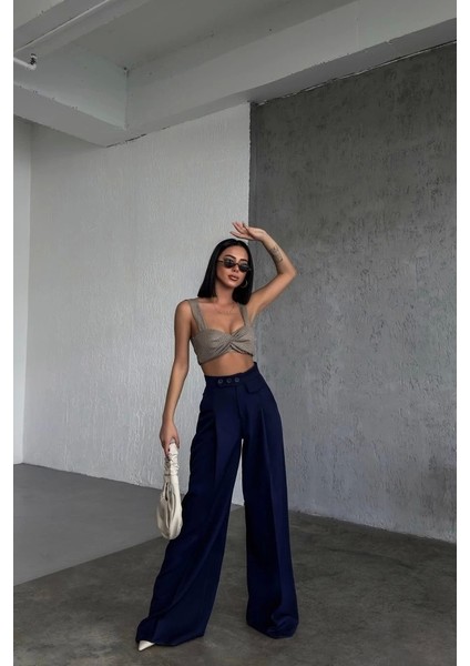 Üç Düğme Detayli Palazzo Pantolon