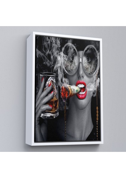 Çerçeveli Dekoratif Kanvas Tablo, Dolar ile Gözlüklü Sigara Içen Kadın TABLOSU-7797 fırsatları