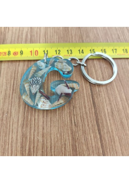 "g" Harfi - Açık Mavi Deniz Epoksi Harf Anahtarlık – Gerçek Deniz Kabuğu, El Yapımı, Benzersiz modelleri