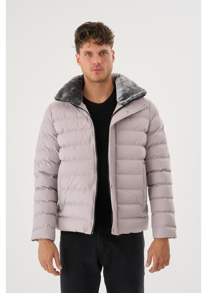 Erkek Krem Su ve Rüzgar Geçirmez Yükseltilebilir Yaka Kürklü Mont&kaban