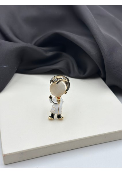 Siyah Saçlı Beyaz Mineli Erkek Doktor Hemşire Sağlık Çalışanı Broş Yaka Iğnesi 1 Adet