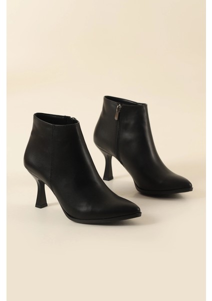 Sivri Burun 8 cm Ince Topuklu Kadın Bot TMD202501