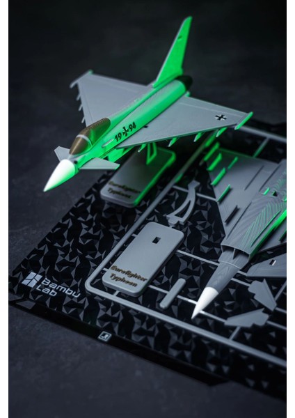 Eurofighter Typhoon Uçak Model Kiti