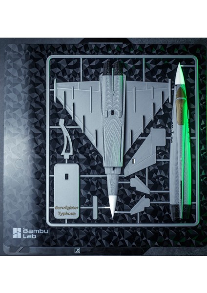 Eurofighter Typhoon Uçak Model Kiti fırsatları