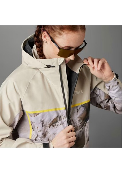 Terrex National Geographic Rain.rdy Kadın Rüzgarlık fırsatları