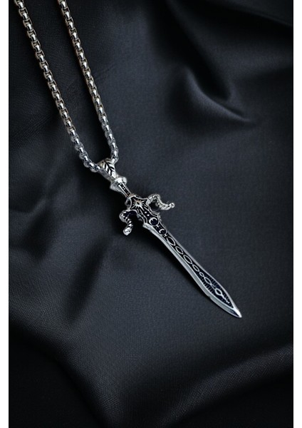 Gümüş Kaplama Krom-Çelik Erkek Kolyesi Efsane Attila'nın Kılıcı Madalyon Kılıç fırsatları