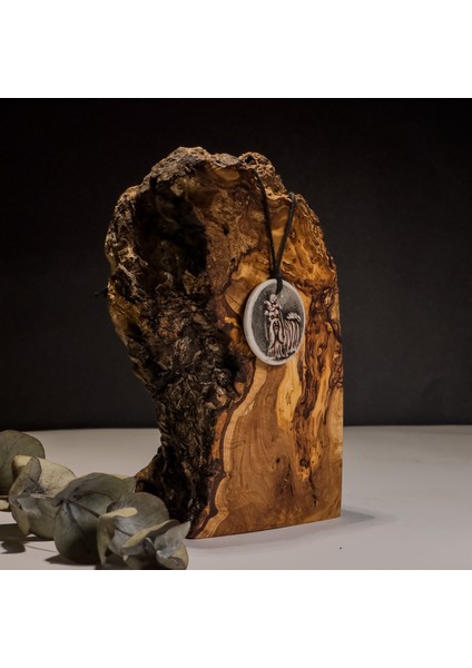 Shih Tzu Köpek Figürlü Seramik Kolye – Stres ve Denge Kolyesi fiyatları