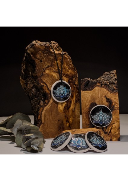 Mavi Lotus Çiçeği Seramik Kolye – Stres ve Denge Kolyesi indirimleri