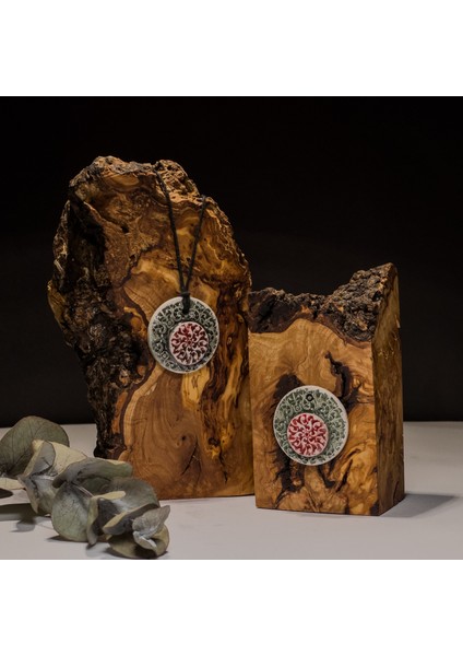 Dantel Güneş Motifli Seramik Kolye – Stres ve Denge Kolyesi fırsatları