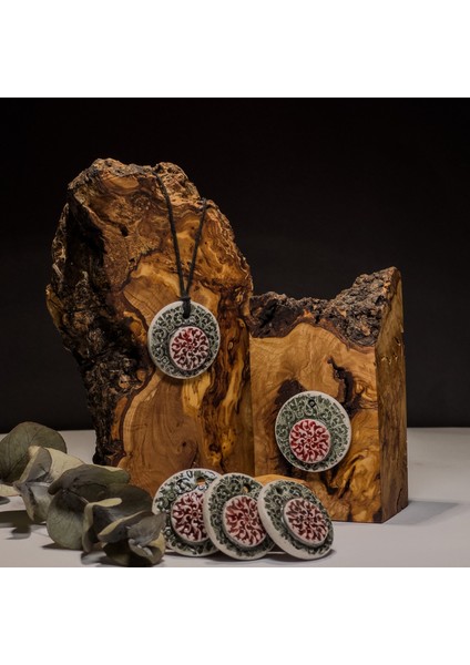 Dantel Güneş Motifli Seramik Kolye – Stres ve Denge Kolyesi indirimleri