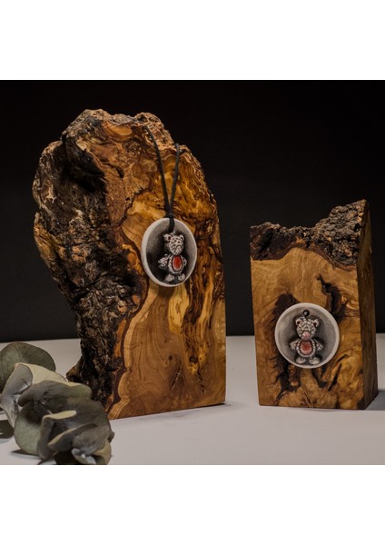 Ayıcık Figürlü Seramik Kolye – Stres ve Denge Kolyesi fırsatları