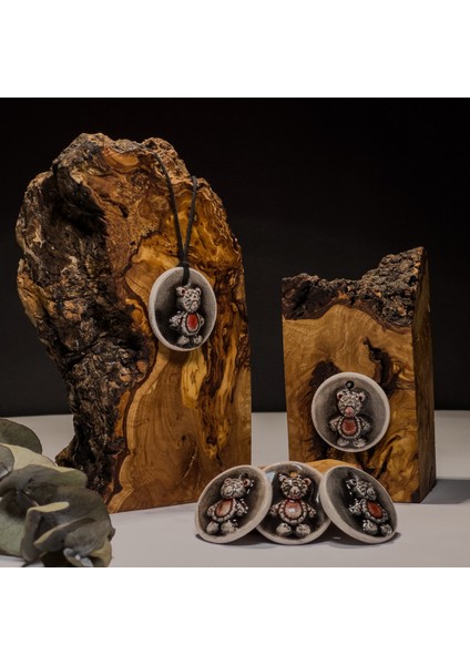 Ayıcık Figürlü Seramik Kolye – Stres ve Denge Kolyesi indirimleri