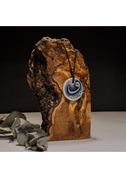 Vav Harfi Seramik Kolye – Stres ve Denge Kolyesi fiyatları