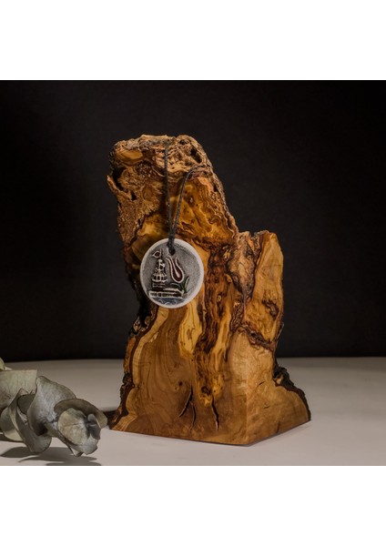 Kız Kulesi ve Lale Desenli Seramik Kolye – Stres ve Denge Kolyesi