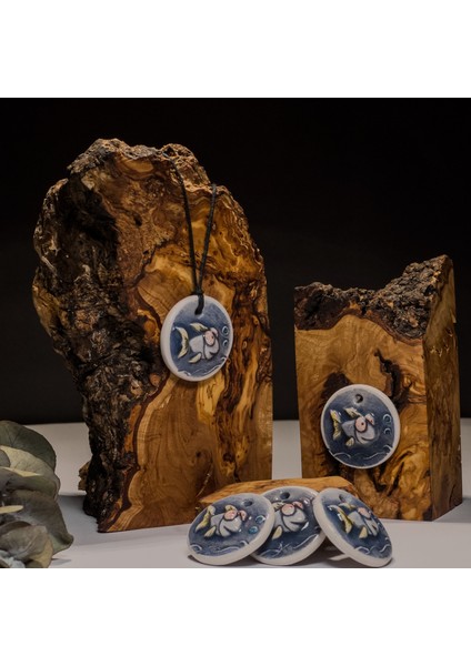 Yüzen Balık Seramik Kolye – Stres ve Denge Kolyesi indirimleri