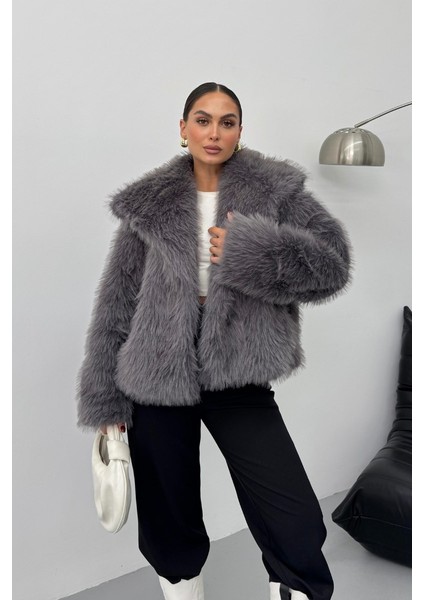 Kadın Kürk Şık Geniş Yaka Astarlı Çıtçıt Düğmeli premium kürk