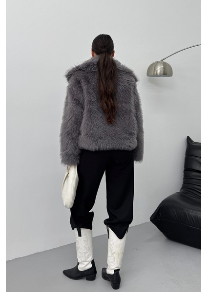 Kadın Kürk Şık Geniş Yaka Astarlı Çıtçıt Düğmeli premium kürk