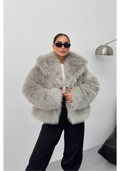 Kadın Kürk Şık Geniş Yaka Astarlı Çıtçıt Düğmeli premium kürk