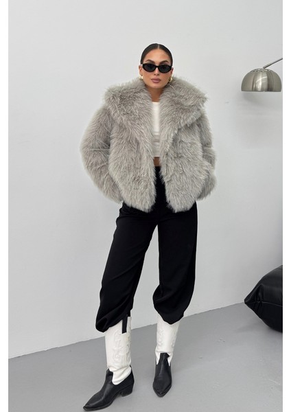 Kadın Kürk Şık Geniş Yaka Astarlı Çıtçıt Düğmeli premium kürk indirimleri