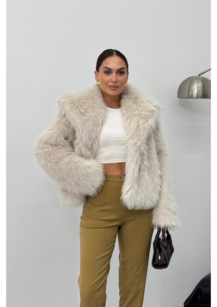 Kadın Kürk Şık Geniş Yaka Astarlı Çıtçıt Düğmeli premium kürk