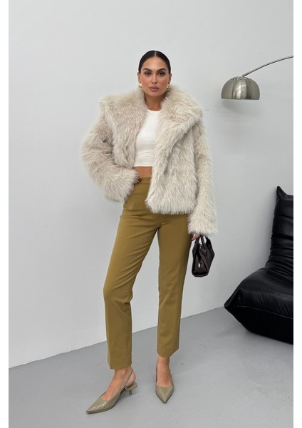 Kadın Kürk Şık Geniş Yaka Astarlı Çıtçıt Düğmeli premium kürk